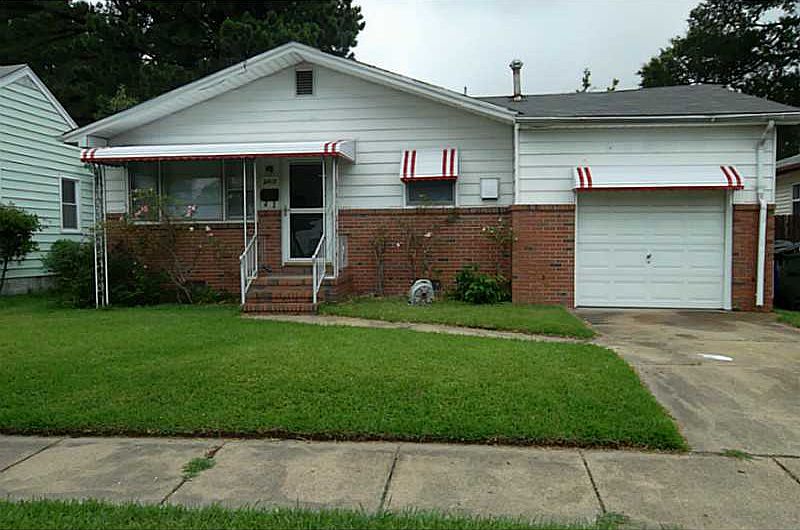 1st image of 2412 Alder St