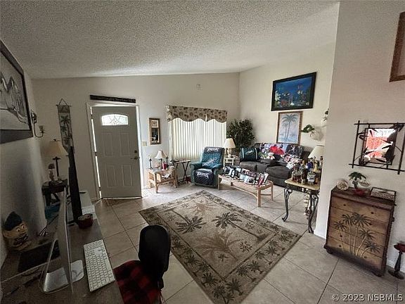 3rd image of 20 Eagle Ln