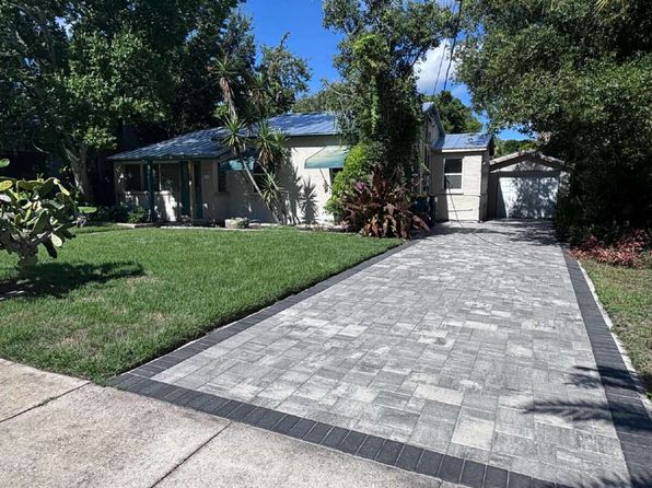 2100 Hallwood Pl