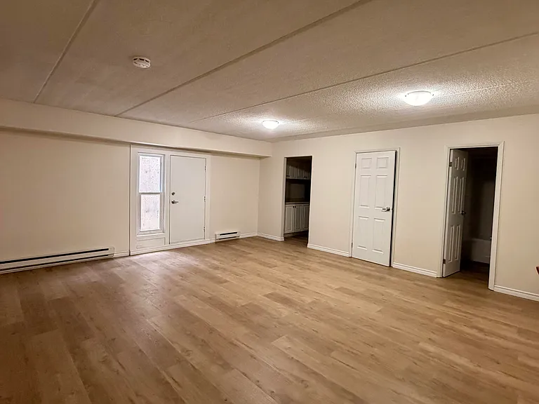 380 Fitch St — Photo 19