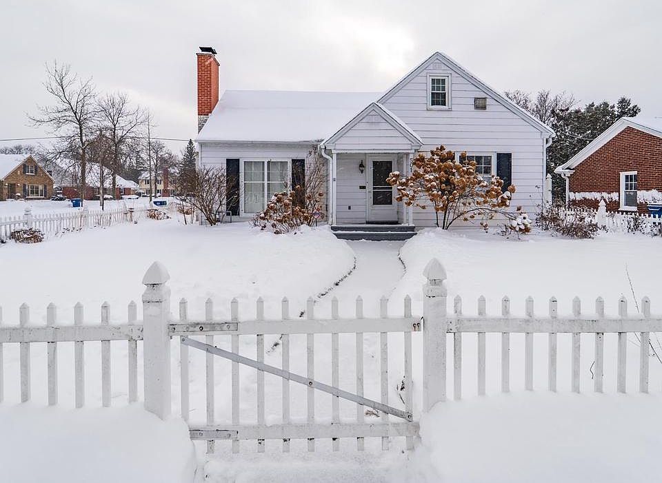 1st image of 501 EAU CLAIRE BOULEVARD