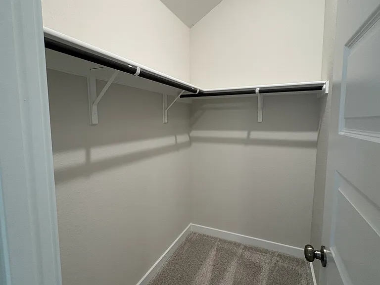 College Square Dr — Photo 9