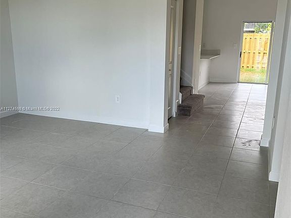 5th image of 1676 SE 26th St #1676