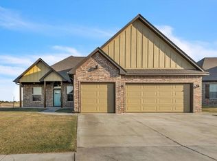 13525 NW 1st St, Yukon, OK 73099