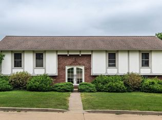3 Peachtree Pl, Harrisburg, IL 62946