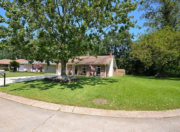 2nd image of 112 Janet Dr
