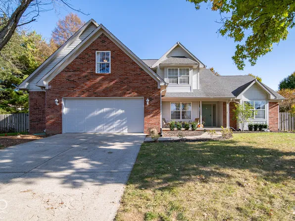 1498 Macintosh Ct, Avon, IN 46123