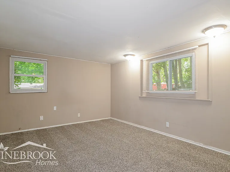 14 Marquette Dr — Photo 9