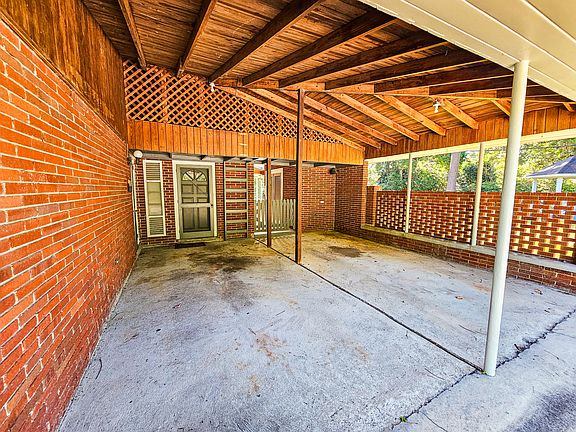 4th image of 201 Overhill Rd