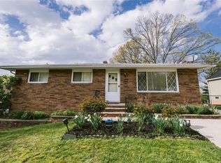 3140 W Ridgewood Dr, Parma, OH 44134