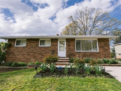 3140 W Ridgewood Dr, Parma, OH, 44134