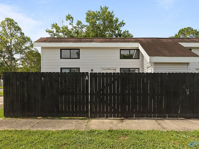 3704 Squaw Valley Dr SW #A & C — Photo 2