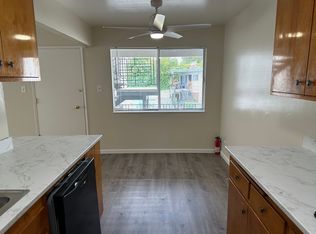 1372 Creekside Dr APT 2, Walnut Creek, CA 94596