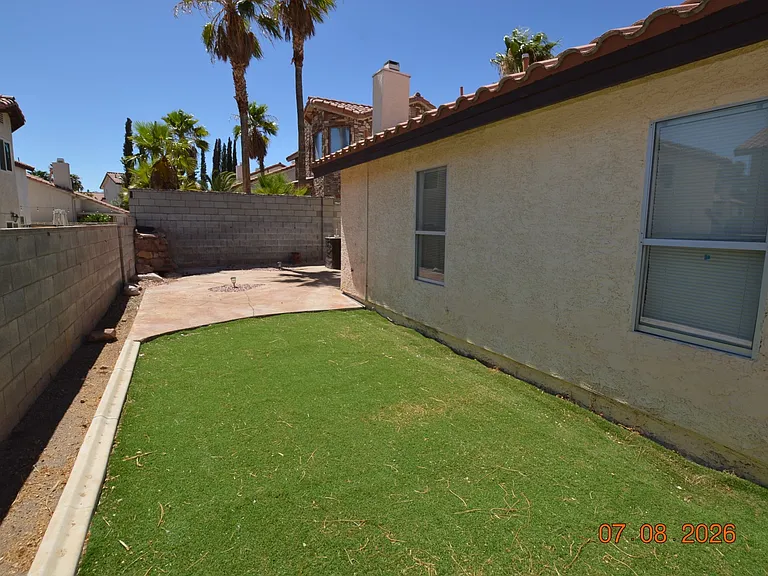 8661 Portofino Ct — Photo 14