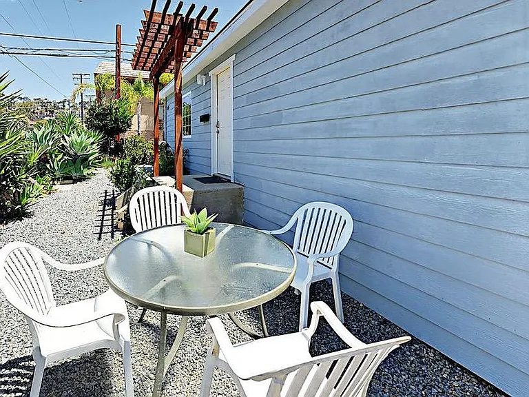 1145 Colusa St — Photo 49