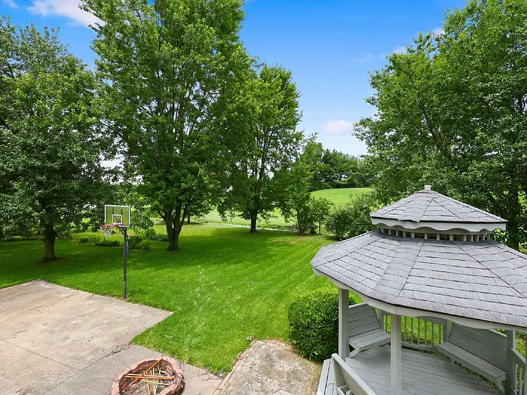 3237 Mantilla Dr — Photo 39