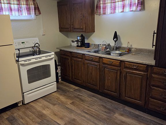 5th image of 126 Jefferson St #2