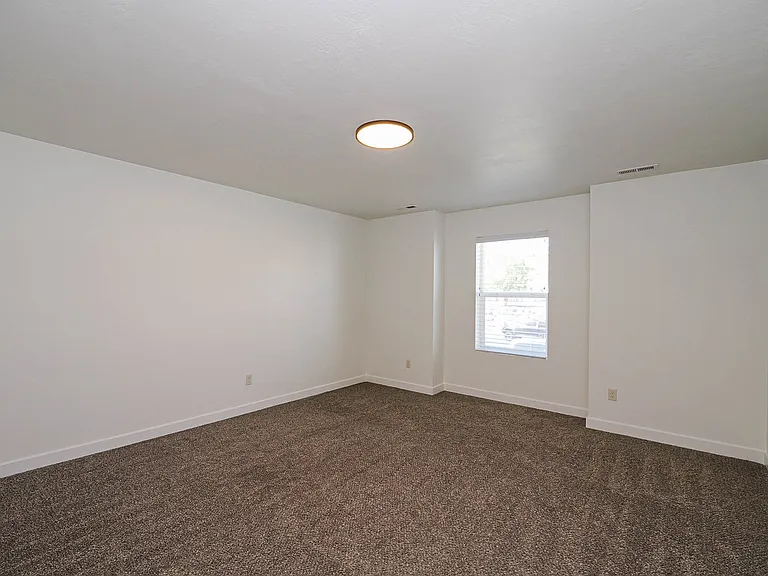 14436 S Ferndale Way — Photo 11