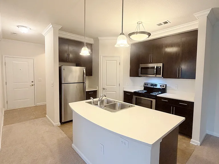 Belmont at Tryon Apartments — Photo 208
