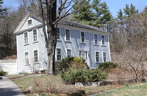 1st image of 698 Main St