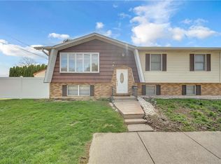 5185 Fornaciari Dr, Whitehall, PA 18052