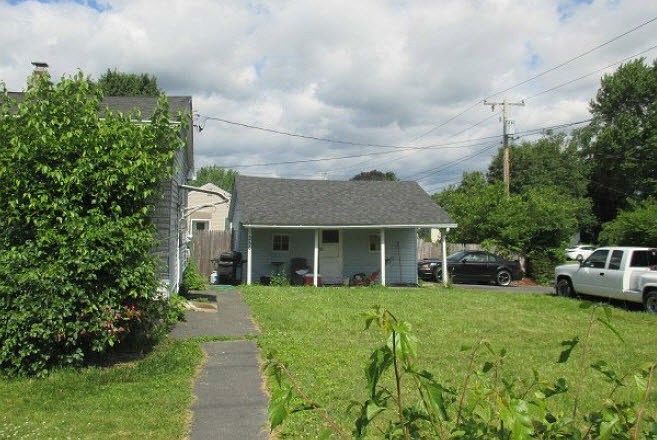 2nd image of 356 Dale St