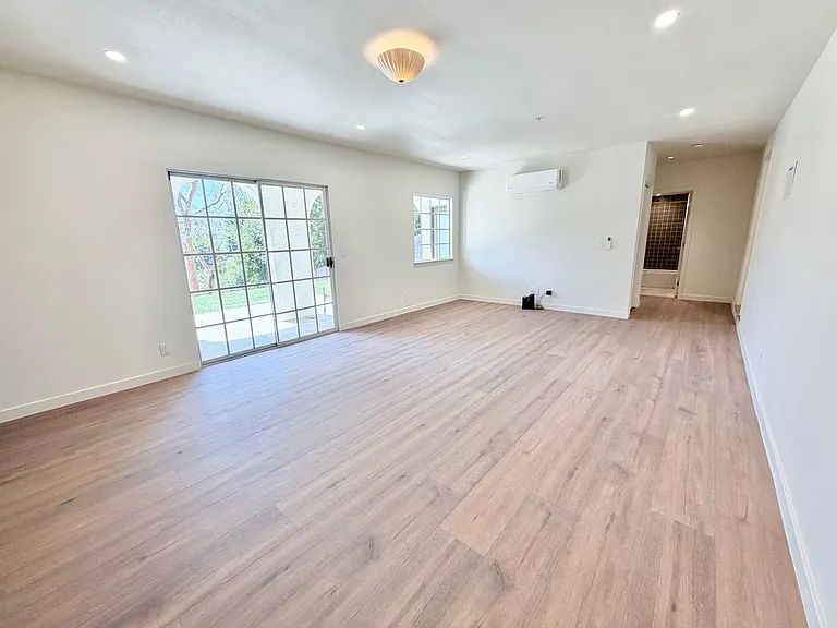 1515 Indiana Ave — Photo 42