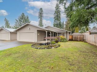 33241 SW Meadow Dr, Scappoose, OR 97056