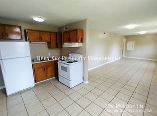 704 Melody Ln, Dothan, AL 36301