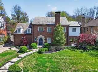 7801 Davis Dr, Saint Louis, MO