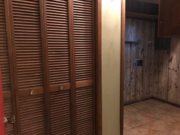 5th image of 739 Granger St