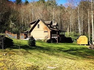 36 Flossie Bell Ln, Waynesville, NC 28785