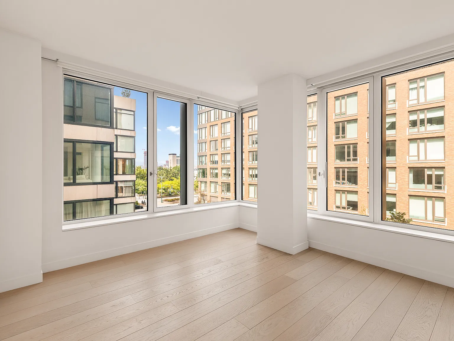 450 Washington Street — Photo 3