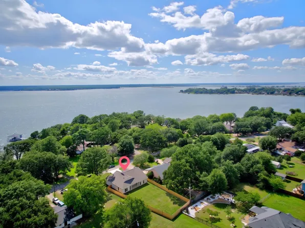 298 Autumn Wood Trl, Gun Barrel City, TX 75156