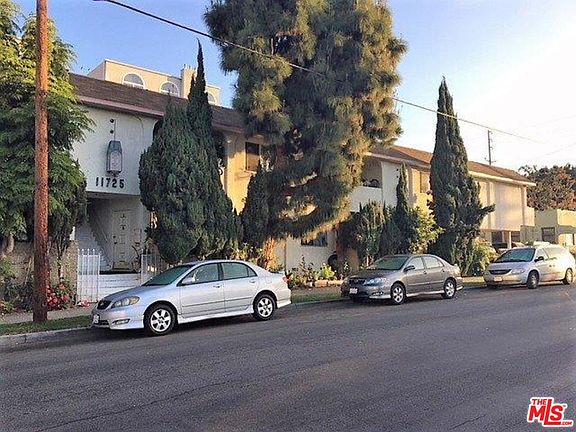 3rd image of 11721 Idaho Ave