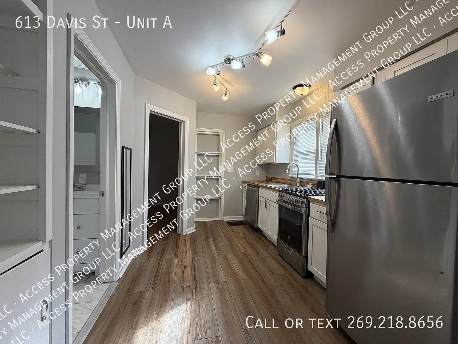 1BR townhome on Davis St, Kalamazoo — Photo 1
