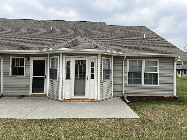 Commonwealth Senior Living at Christiansburg — Photo 20