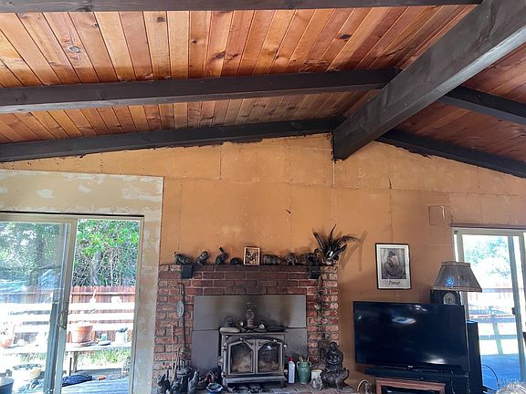 2nd image of 25221 Ward Avenue