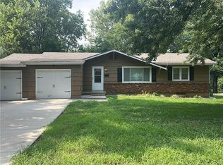 10902 W 71st Pl, Shawnee, KS 66203