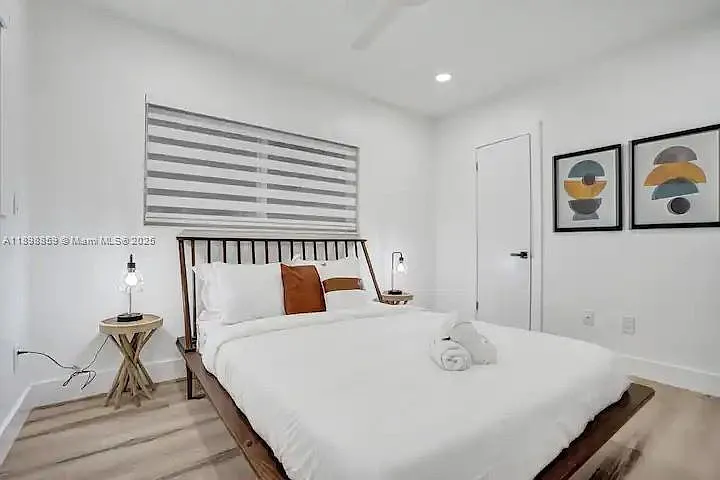 2100 SW 28th Way — Photo 25