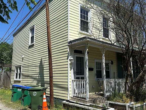 2nd image of 806 Spring St