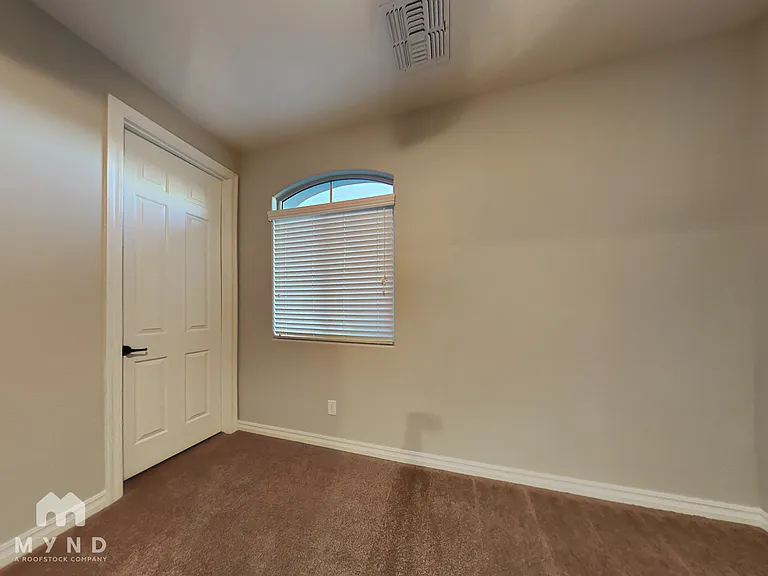2458 E Anika Dr — Photo 17