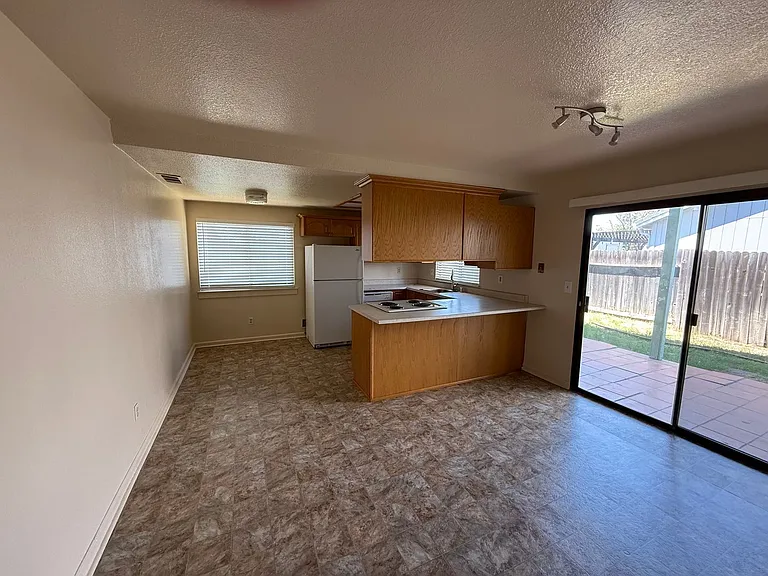 2962 Denise Ct — Photo 3