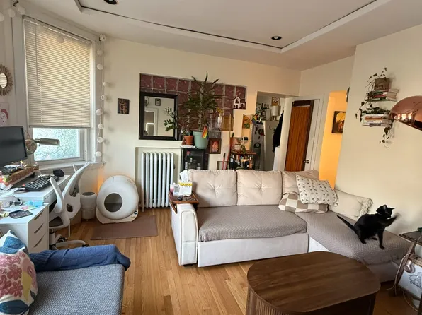 61 Thatcher St, Brookline, MA