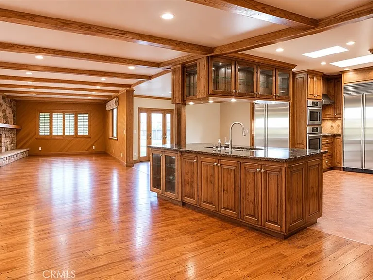 4720 Hayman Ave — Photo 19