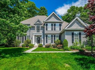 6 Wentworth Pl, Avon, CT 06001