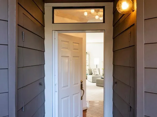 1139 Shoreline Dr, San Mateo, CA 94404