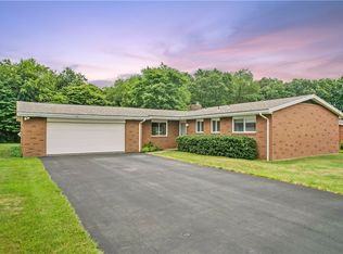 1001 Doral Dr, Butler, PA 16001