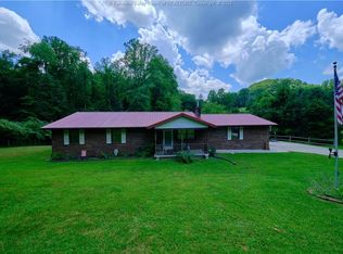 1529 Rocky Step Rd, Scott Depot, WV 25560