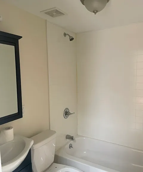 121 Avenue D #5H — Photo 8